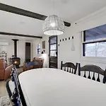 Little Gray Cabin Home
